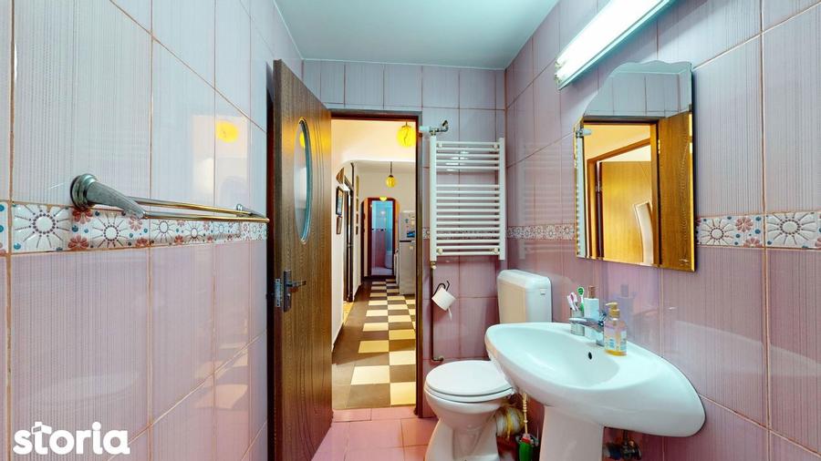 Apartament cu 4 camere decomandat, mobilat în Rahova