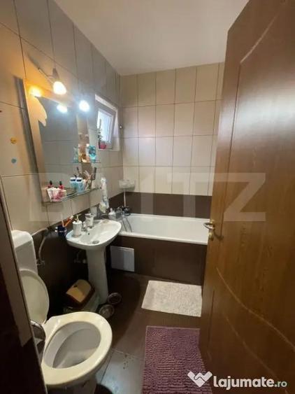Casa cu 3 camere, 90 mp, 2 anexe gospodaresti si teren de 30 - 14