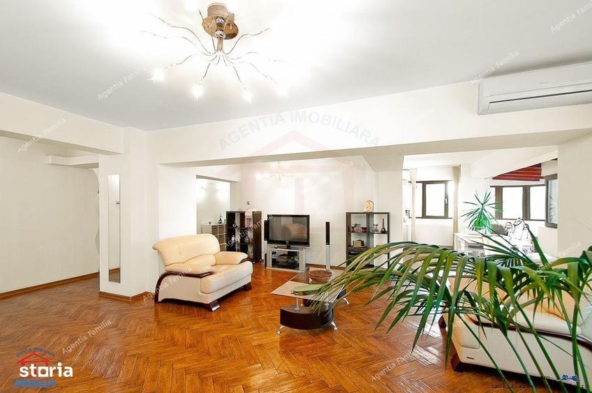 Apartament cu 4 camere în Faleză