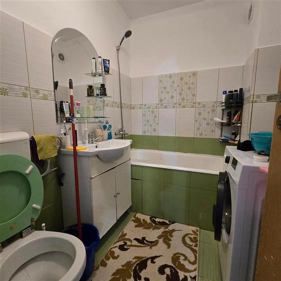 Apartament cu 2 camere decomandat în Dacia