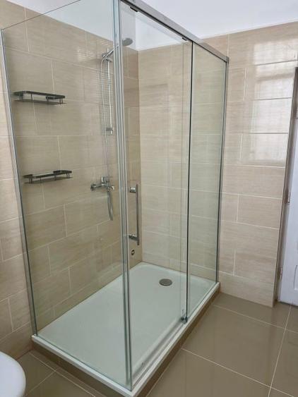 Apartament cu 5 camere semidecomandat în Cișmigiu