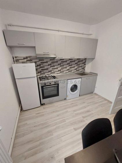 Crangasi garsoniera renovata si mobilata nou, centrala proprie - 1