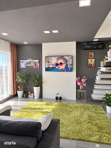 Apartament cu 4 camere semidecomandat în Florești
