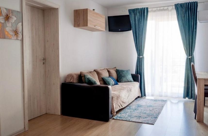 Apartament cu 2 camere semidecomandat în Giroc