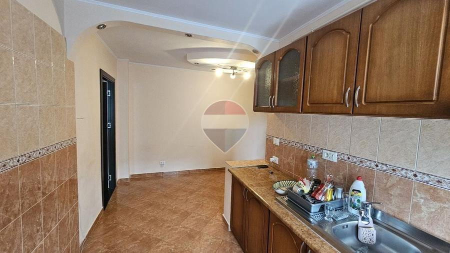 Apartament cu 2 camere decomandat, mobilat în Central
