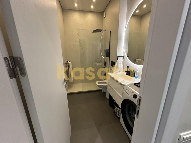 Apartament cu 2 camere semidecomandat, mobilat în 13 Septembrie