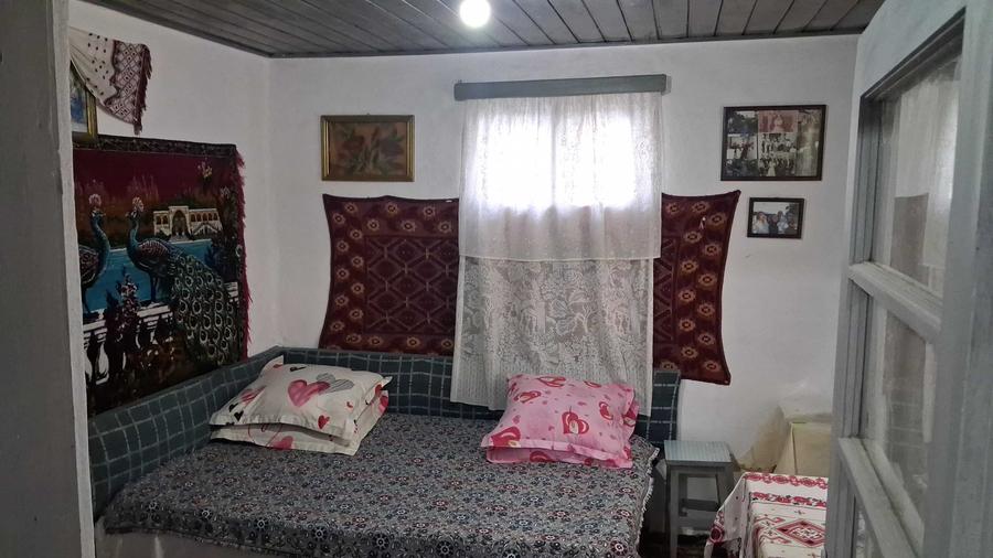 Casă cu 3 camere cu Teren 850 Mp în Central
