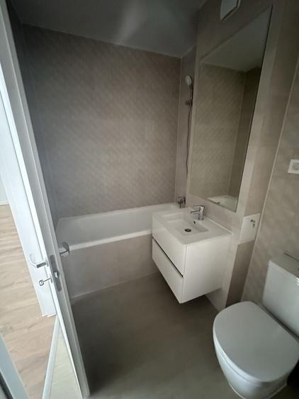 Apartament cu 2 camere semidecomandat în Titan