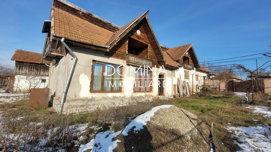 Casă individuală cu 5 camere cu Teren 2333 Mp în Arcani