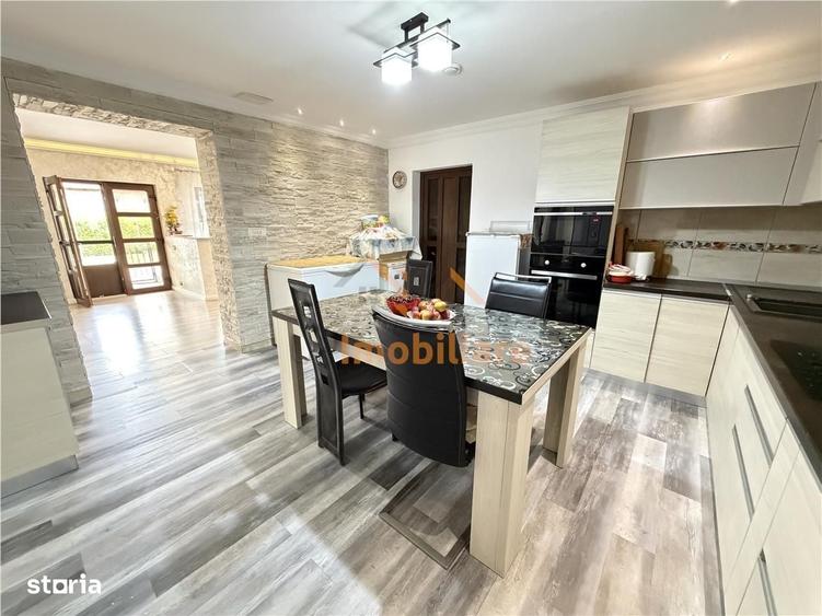 Casă cu 4 camere în Tileagd