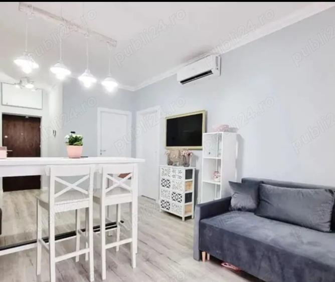 Apartament cu 2 camere semidecomandat în Central
