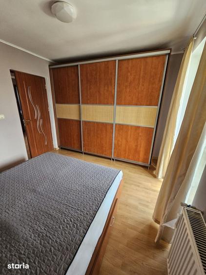 Apartament cu 3 camere în Florești