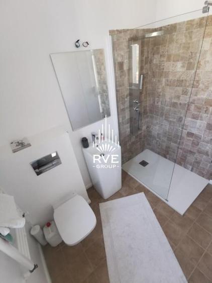 Casă cu 3 camere cu Canalizare în Periferie
