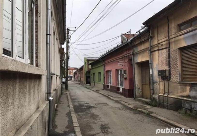 Casă cu 6 camere cu Teren 100 Mp în Caransebeș