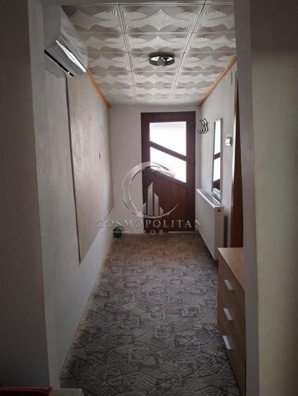 Casă individuală cu 3 camere cu Canalizare în Costești