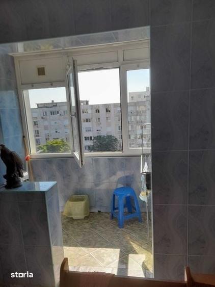 Apartament cu 3 camere în Berceni