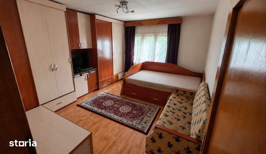 Casă cu 3 camere cu Teren 660 Mp în Central