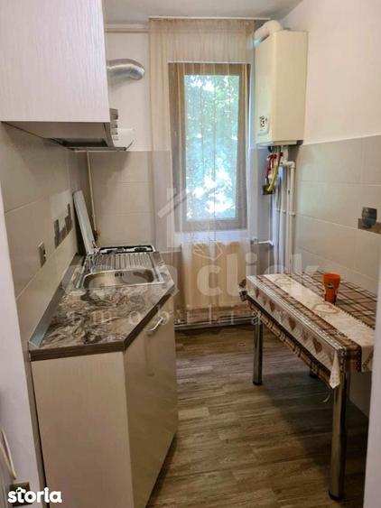 Apartament cu 2 camere semidecomandat în Micro 19