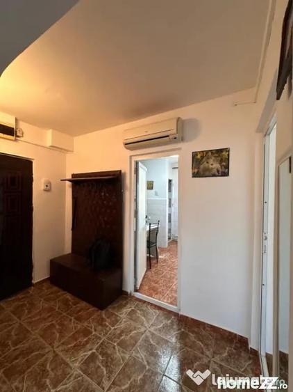 Apartament cu 4 camere decomandat în Inel I