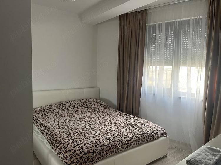 Apartament cu 3 camere decomandat în Giroc