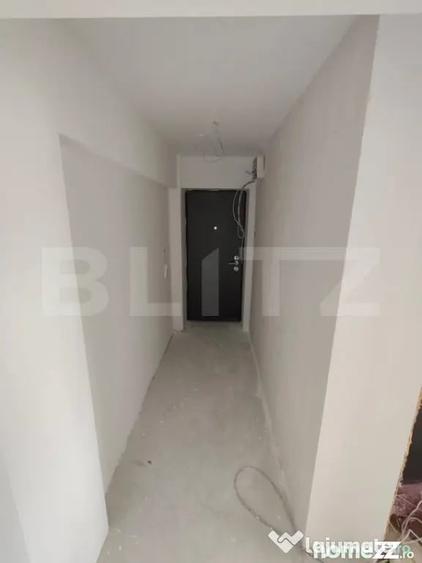 Apartament cu 4 camere decomandat în Cetate