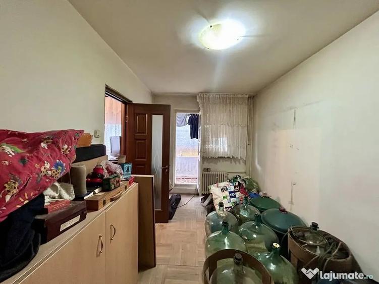 Apartament cu 2 camere decomandat în Vest