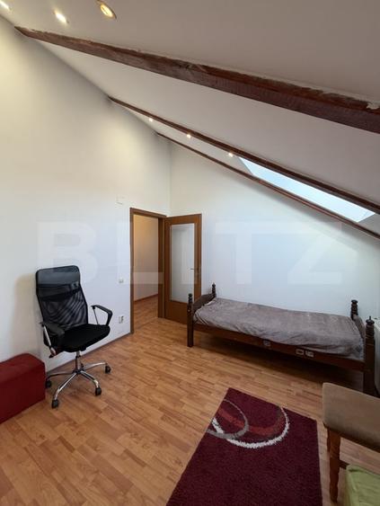 Apartament cu 3 camere semidecomandat, mobilat în Mănăștur