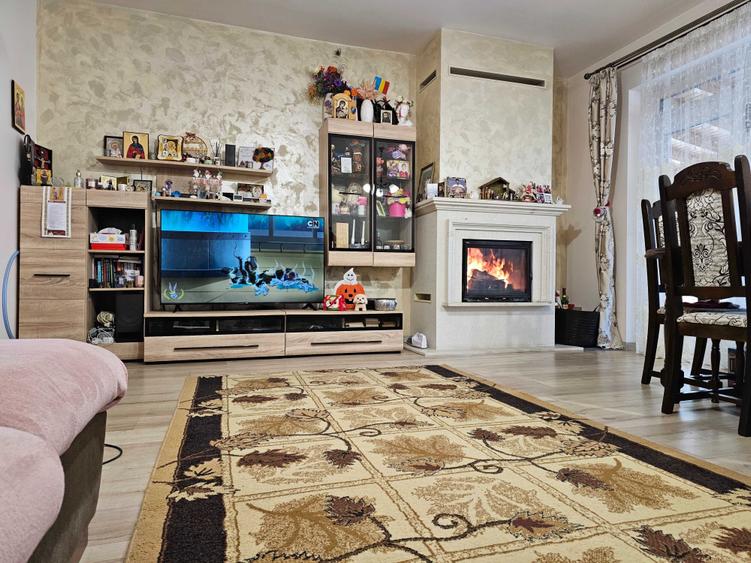 Casă cu 4 camere în Săucești