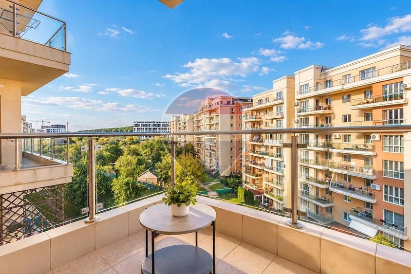 Apartament cu 3 camere decomandat în Filiași