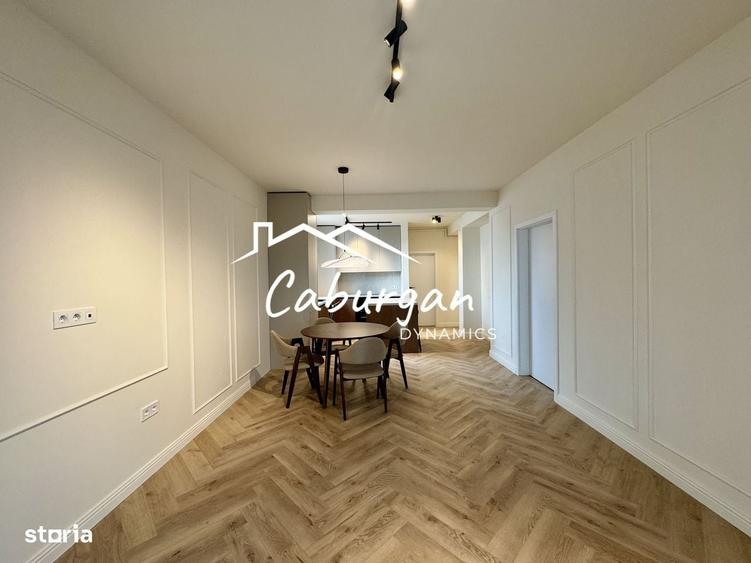 Apartament cu 3 camere decomandat în Cristian