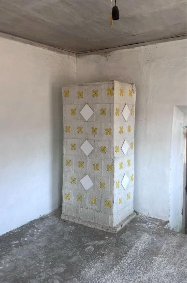 Casă cu 3 camere în Crețești