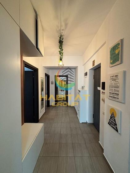 Apartament cu 2 camere decomandat, mobilat în Central