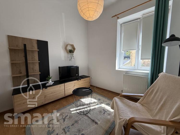 Apartament cu 2 camere decomandat, mobilat în Central