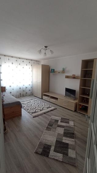 Chirie apartament 2 camere - 1