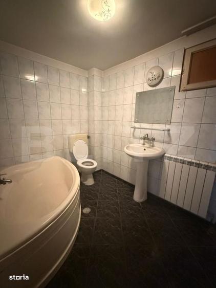 Casă cu 4 camere în Fundeni