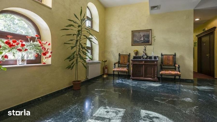Spațiu comercial, de 2,700 mp, în Plevnei