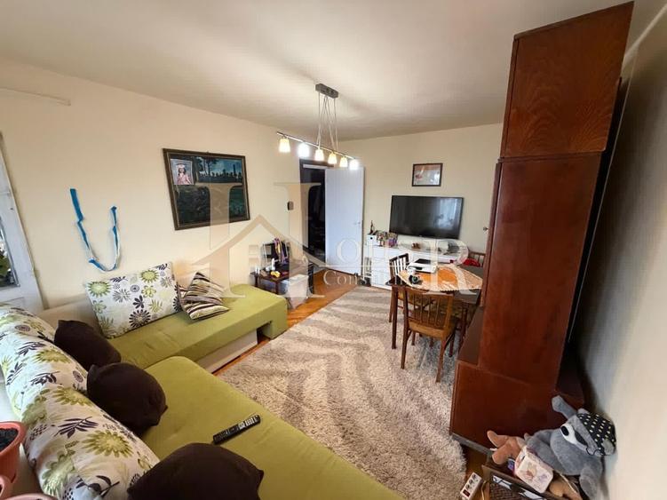 Apartament cu 3 camere decomandat în Steaua