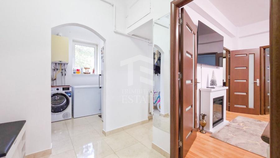 Apartament cu 3 camere decomandat, mobilat în Ferentari
