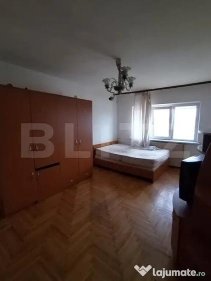 Garsonieră decomandată în Central