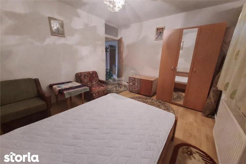 Apartament cu 3 camere decomandat, mobilat în Terezian