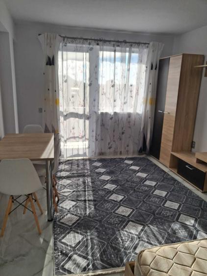 Garsonieră decomandată în Exterior Vest