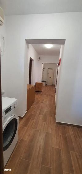 Apartament cu 3 camere decomandat în Colentina