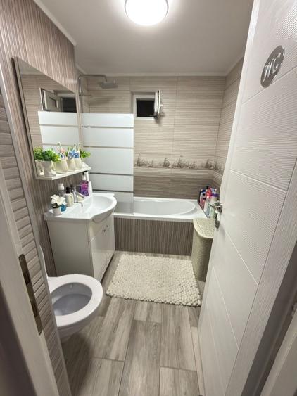 Apartament cu 3 camere, mobilat în Tolstoi