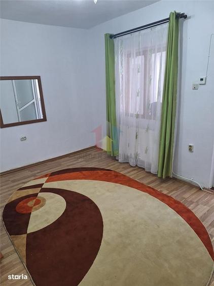 Casă cu 4 camere în Brăilița