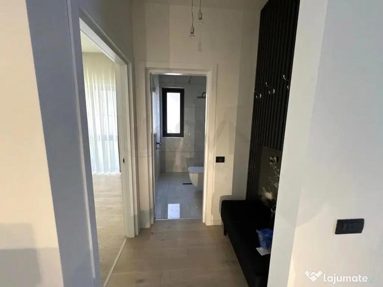 Casă cu 6 camere cu Teren 325 Mp în Iancu Nicolae