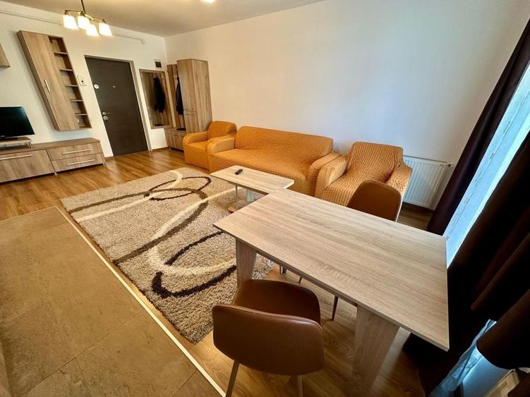 Apartament cu 2 camere semidecomandat în Florești