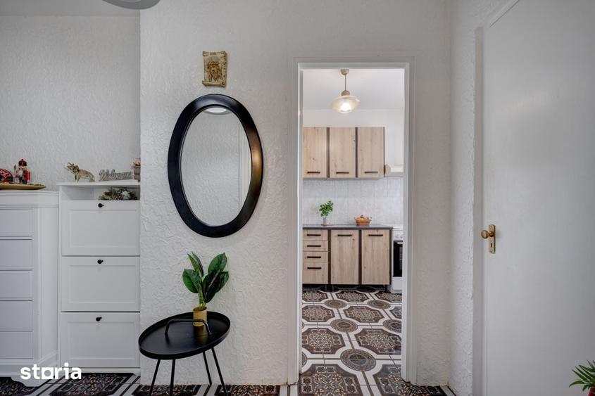 Apartament cu 2 camere semidecomandat în 1 Mai