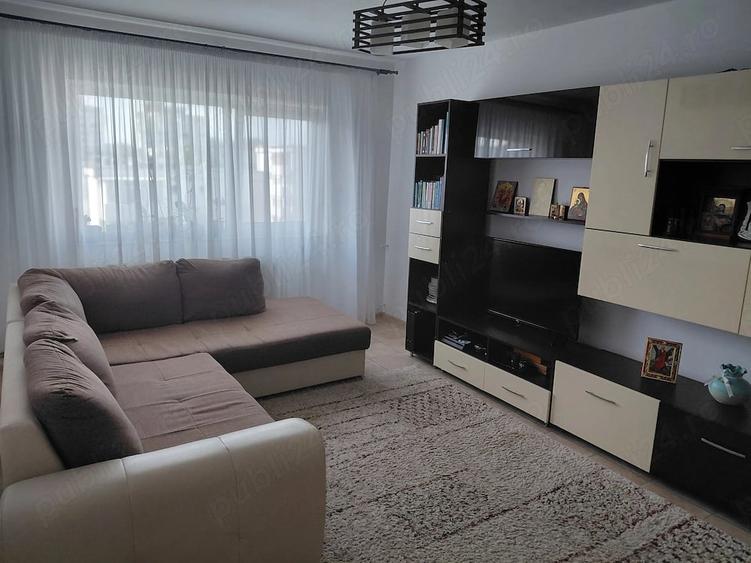 Apartament cu 3 camere decomandat în Popa Șapcă