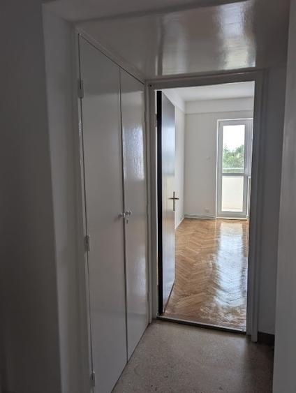 Apartament cu 3 camere circular în Iancului