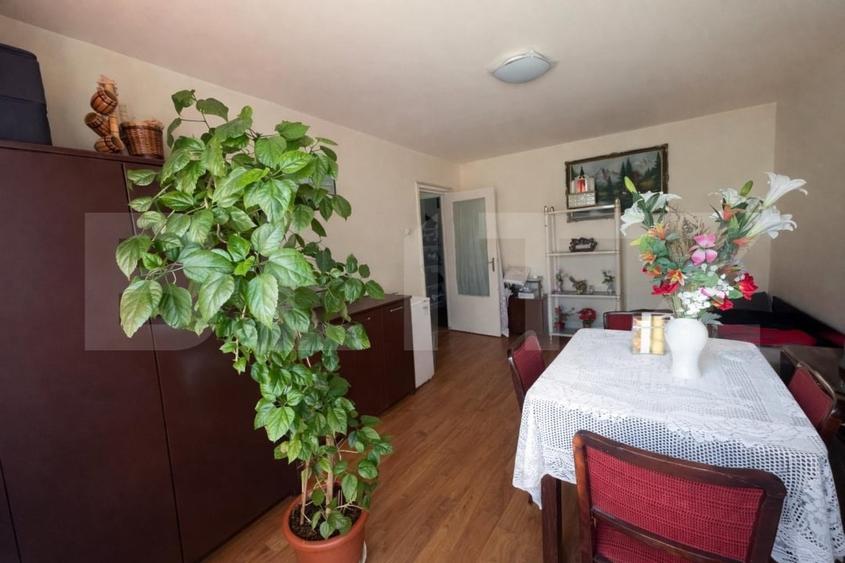 Apartament cu 3 camere decomandat în Câmpia Turzii